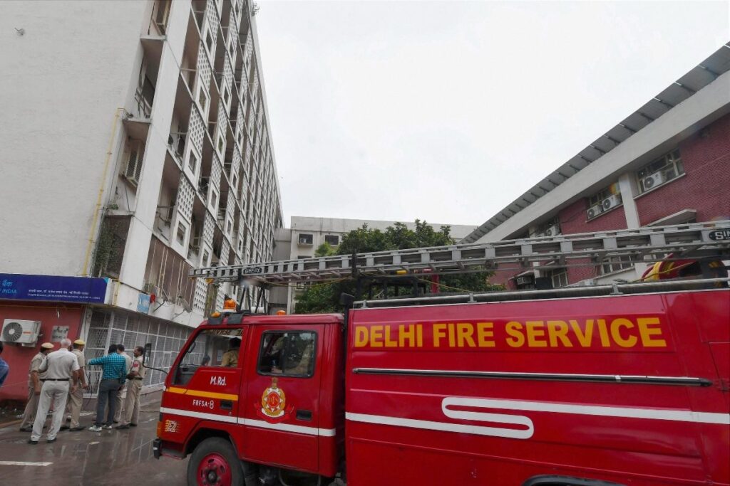Fire at Eye Hospital in Delhi's Lajpat Nagar, 12 Fire Tenders at Spot