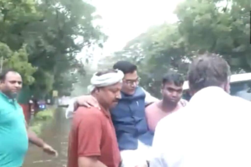 Politicians' Homes Submerged, Staff Carries SP MP to Car: Heavy Downpour Shows No Mercy To Lutyen's Delhi