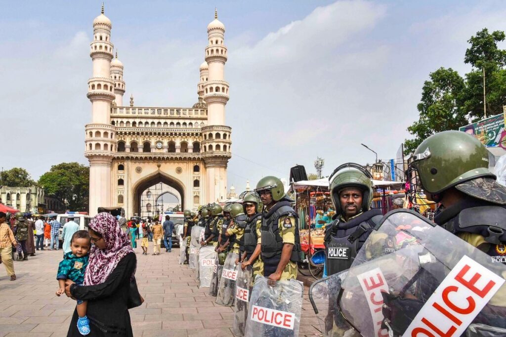 Hyderabad Police Open Fire In Air After Suspected Thief Attacks Them With Stones