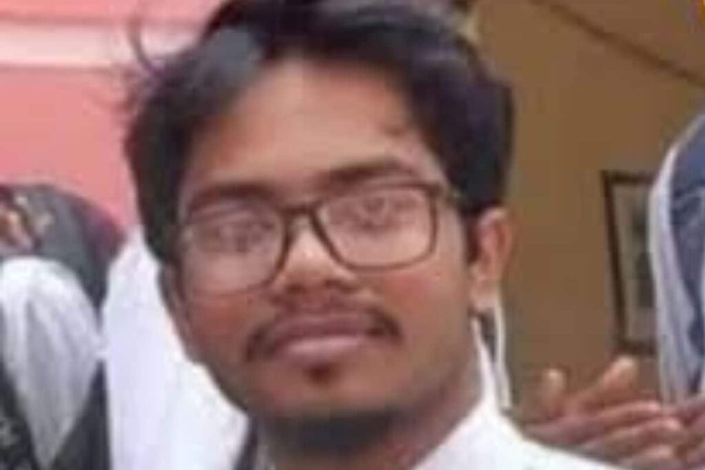 West Bengal’s Rupayan Mandal Gets AIR 1 In NEET UG With A Perfect 720/720 Score