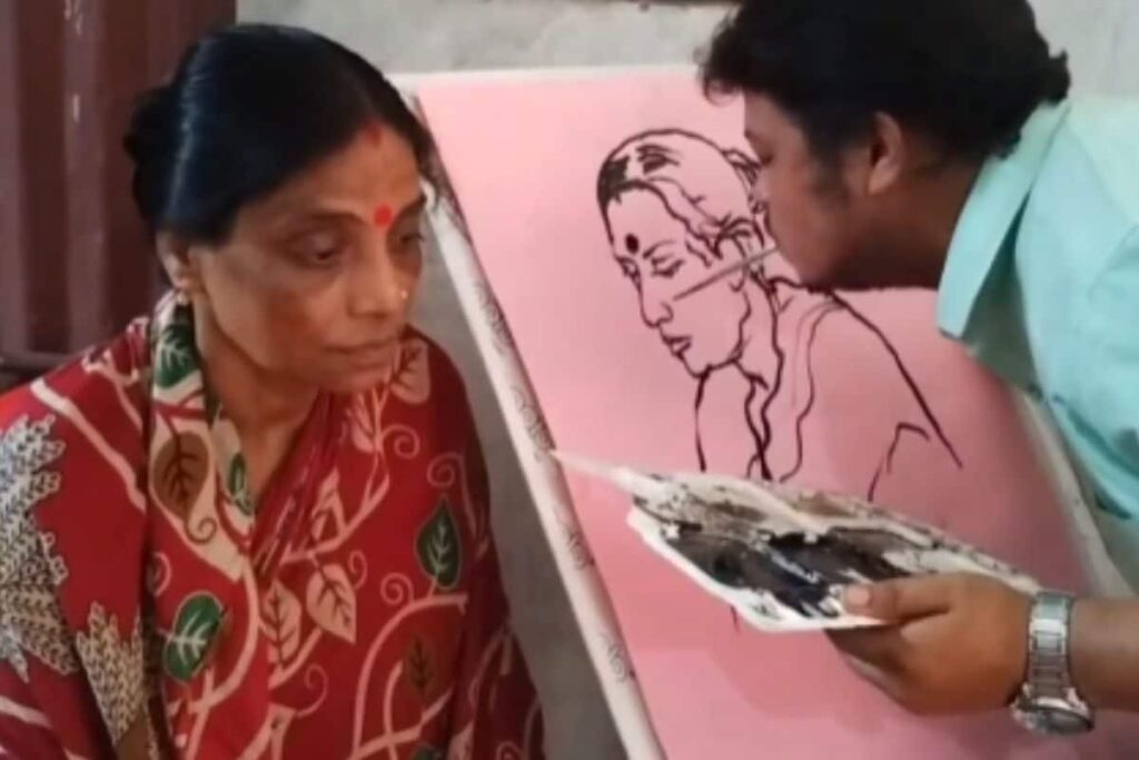 Bengal Painter, With Brush In His Mouth, Creates Miraculous Art In Minutes