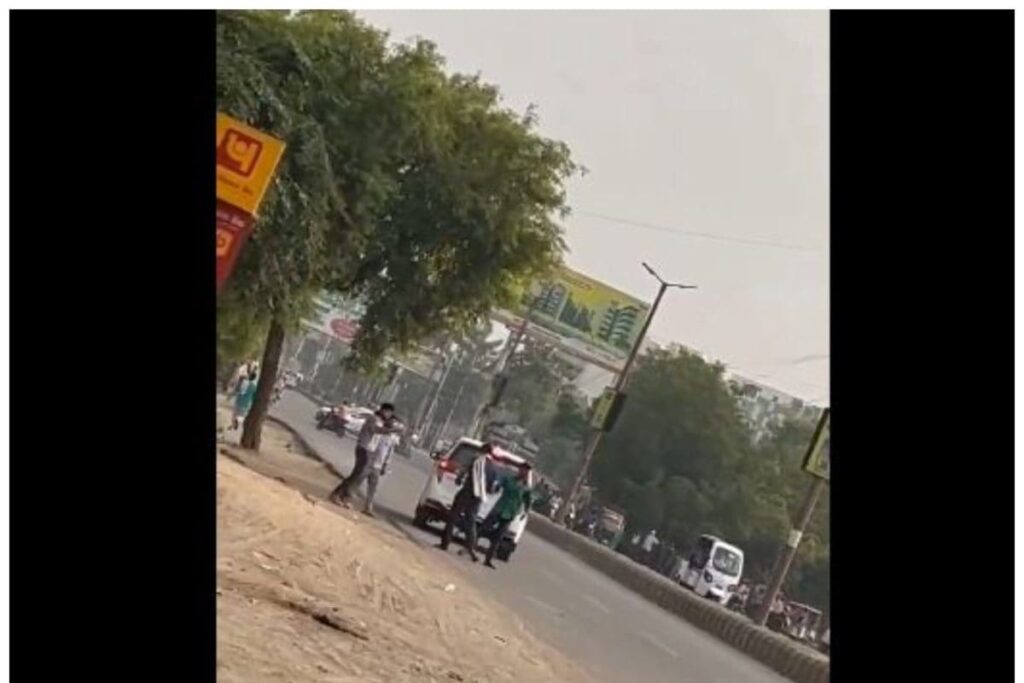 Reel Or Real? Mirzapur-like Scene Witnessed On Roads Of Bareilly As Rival Gangs Clash Over Land Possession