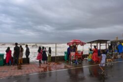 Monsoon Arrives Early in Maharashtra, Gujarat: Where Is It Now & When Will It Hit Delhi, Northern India?