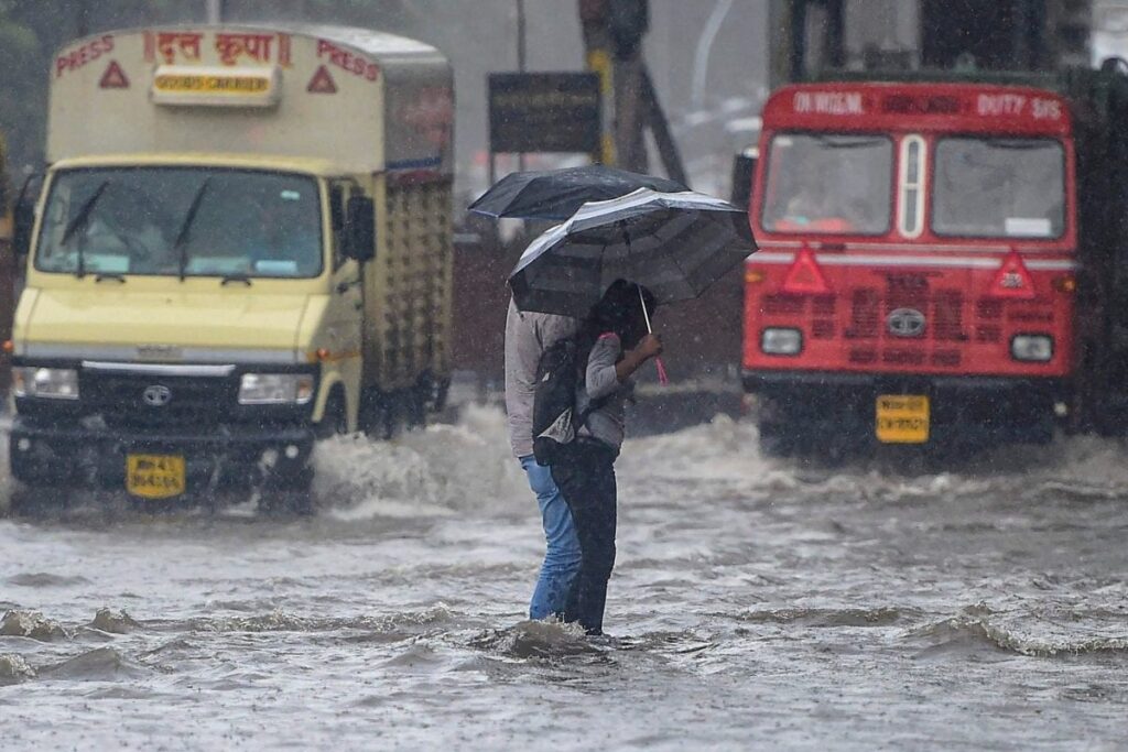Maharashtra Weather: Heavy Rainfall Predicted For Next 5 Days, Yellow Alert Issued for Mumbai