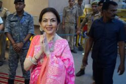 Nita Ambani Visits Varanasi’s Kashi Vishwanath Temple, Offers Son Anant Ambani’s Wedding Invitation | Photos