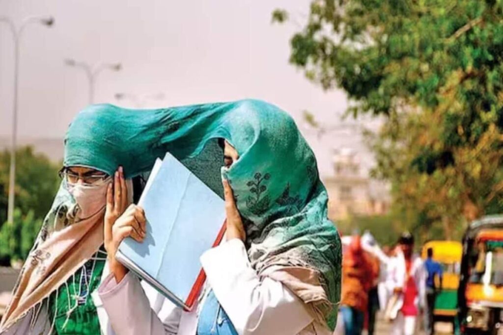 After 10 Heatwave Deaths In Delhi-NCR, Centre Asks Hospitals To Give Priority Treatment In Such Cases