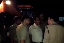 Traffic Sub-inspector Suspended for Misbehaving with BJP Spokesperson Rakesh Tripathi