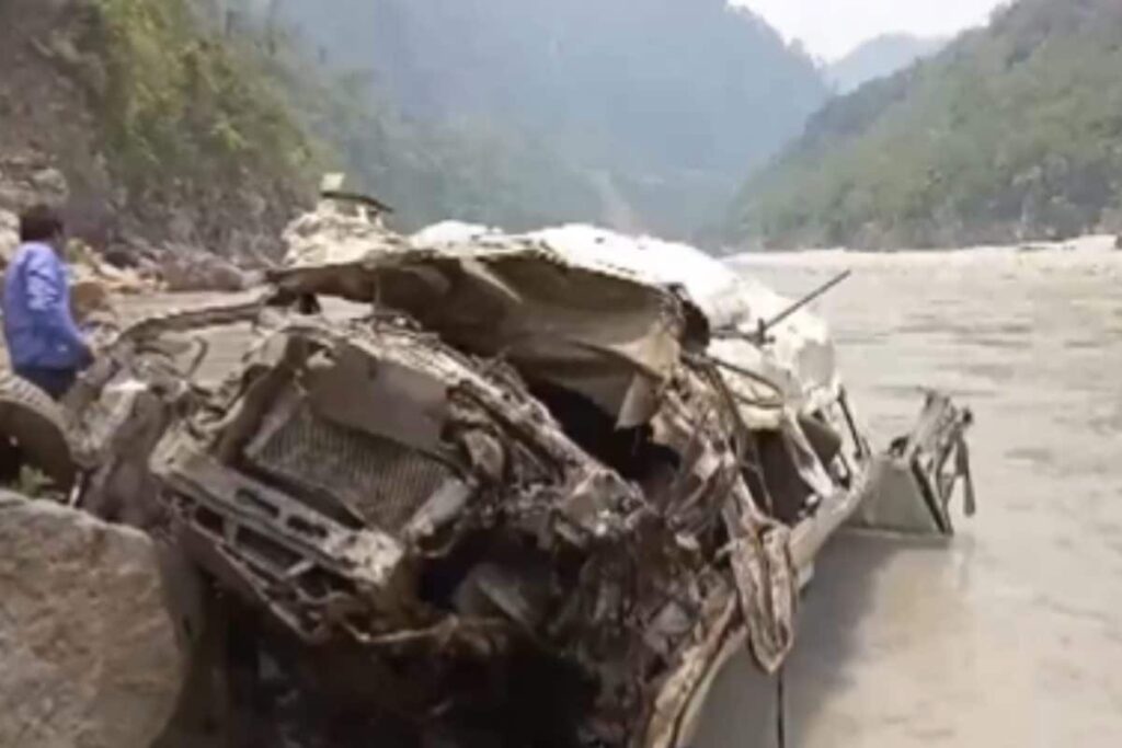 Uttarakhand: 8 Dead, Several Injured As Tempo Traveller Falls Into Gorge Near Badrinath Highway