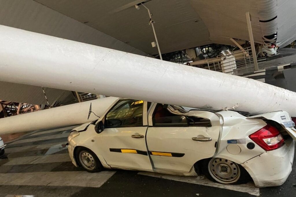 6 Injured After Roof Falls On Delhi Airport Cars, Aviation Minister Asks Airlines To Assist Travellers