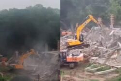 'No Bow, No Turning Back...': Jagan Reddy Slams Naidu's 'Dictator' Rule After YSRCP Office Demolition