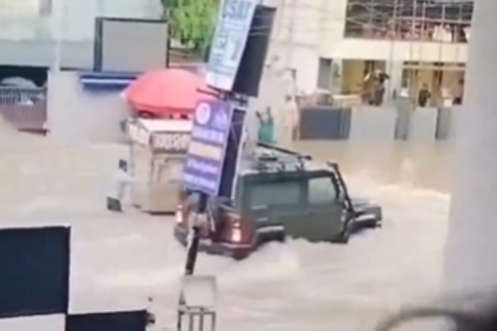 Video Shows The Moment Water Entered Into Coaching Center's Basement Where 3 Students Drowned