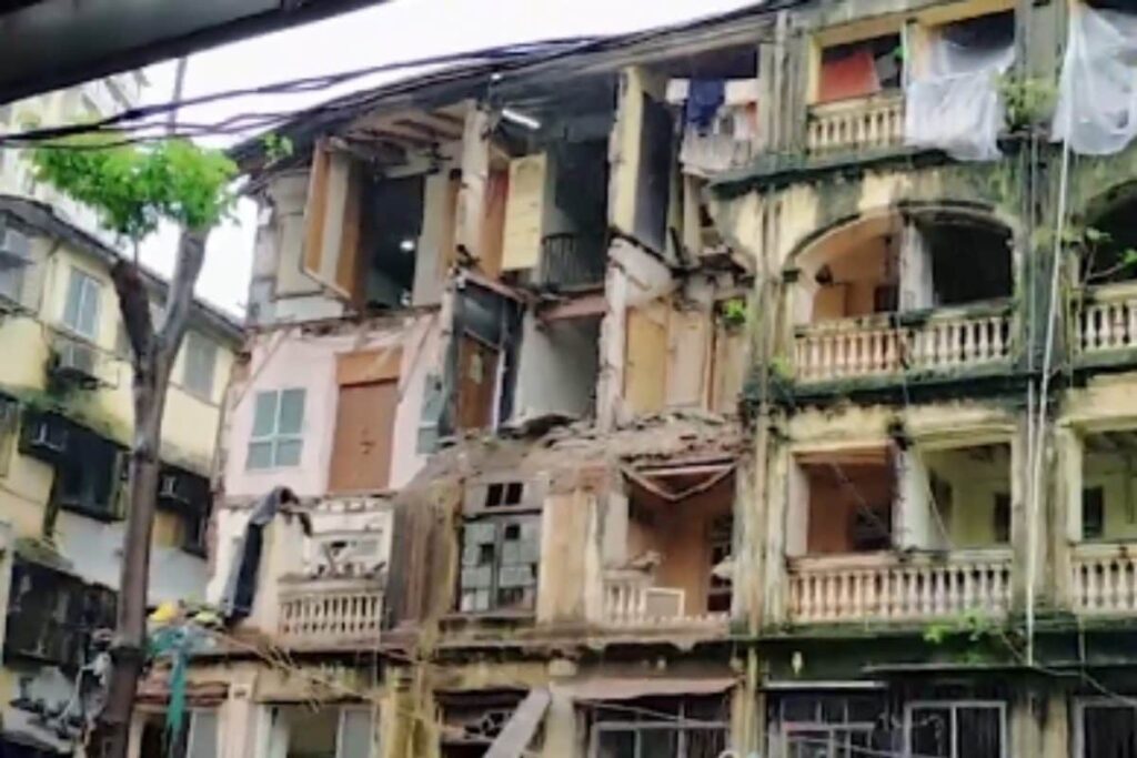 Woman Killed, Several Injured After Balcony Collapse Of 'Dilapidated' South Mumbai House Amid Incessant Rain