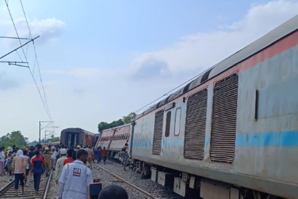 Chandigarh Dibrugarh Express Derails LIVE Updates: 2 Feared Killed After At Least 4 Coaches Overturned In UP's Gonda