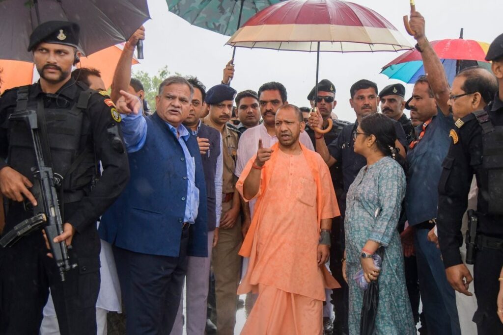 News18 Evening Digest: CM Adityanath Announces Judicial Inquiry Into Hathras Tragedy And Other Top Stories