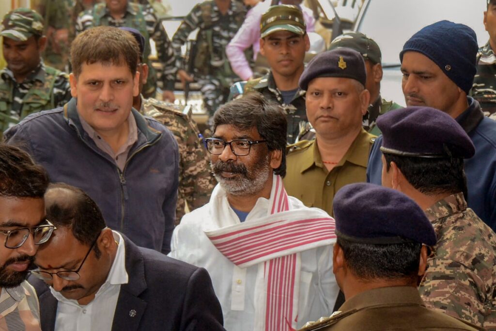 ED Moves Supreme Court Challenging HC's Order Granting Bail To Hemant Soren In Land Scam Case