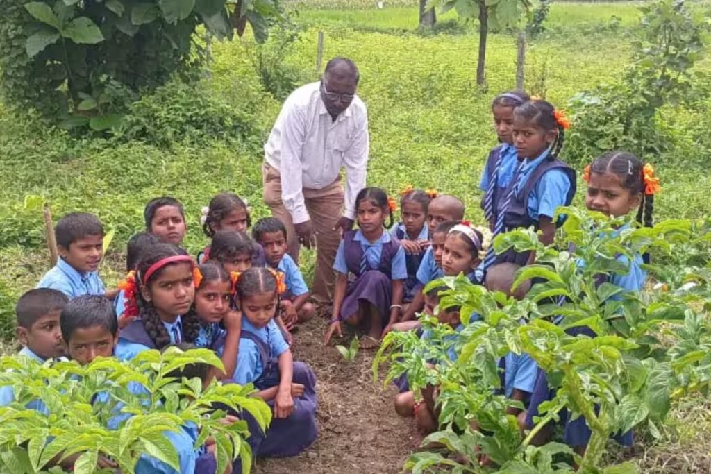 This Chikkamagaluru School, With 26 Students And 2 Teachers, Grows Organic Crops