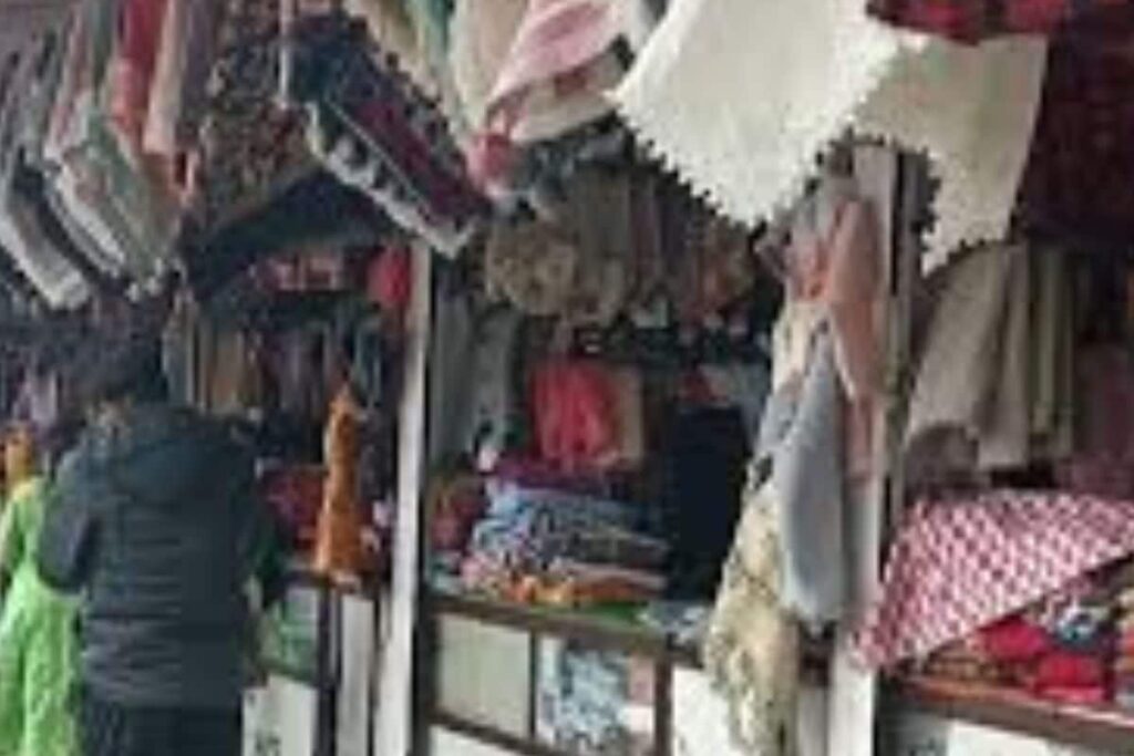 Why You Must Visit This Market On Your Trip To Ooty