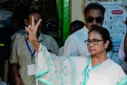 Calcutta High Court To Hear Bengal Governor's Defamation Suit Against Mamata Banerjee