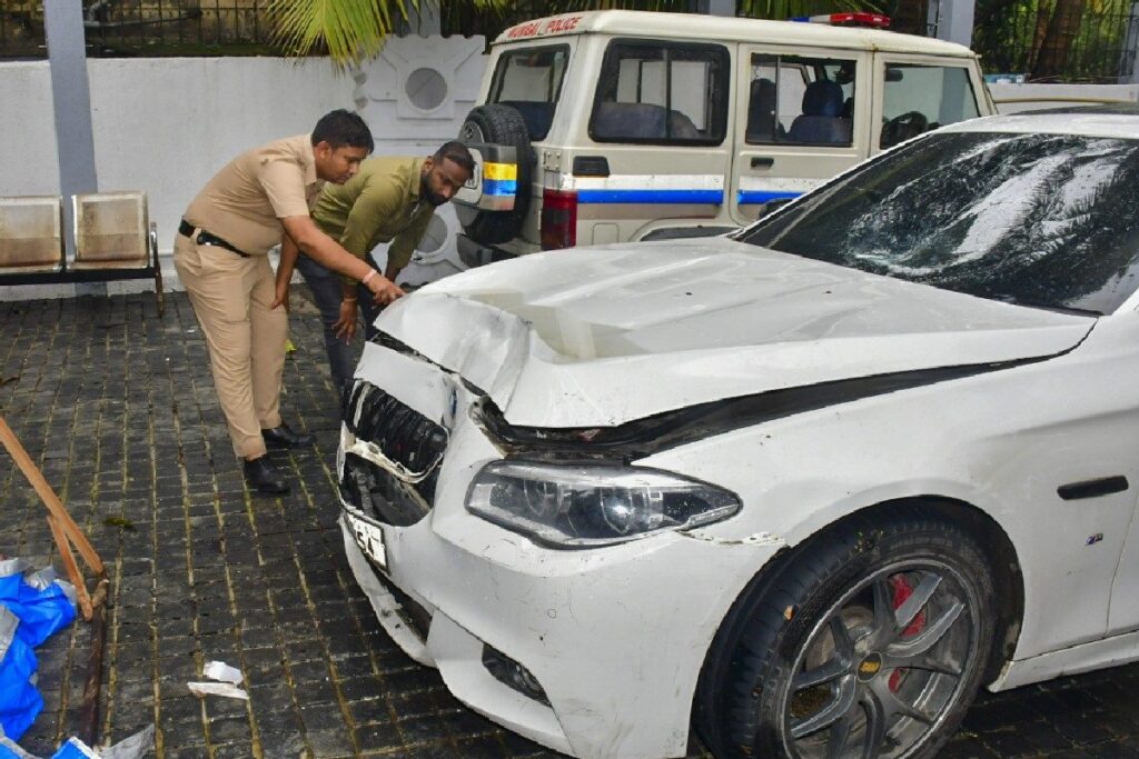 BMW Crash: Mumbai Police Form Six Teams to Nab 24-yr-old
