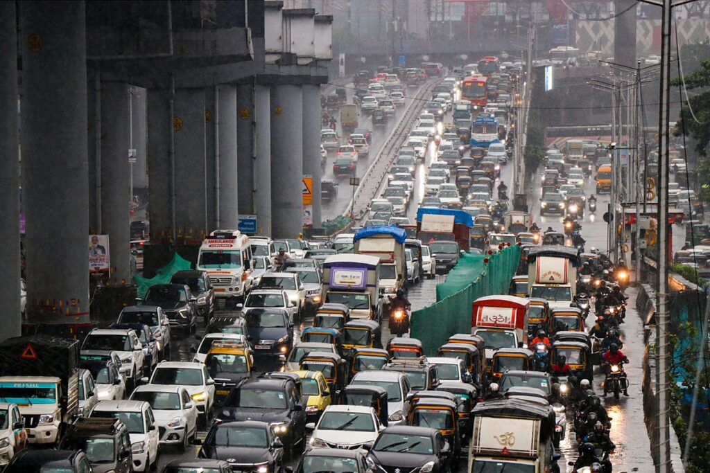 Mumbai Rains LIVE Updates: IMD Issues Orange Alert, BMC Order Normal Fuctioning Of Schools, Colleges