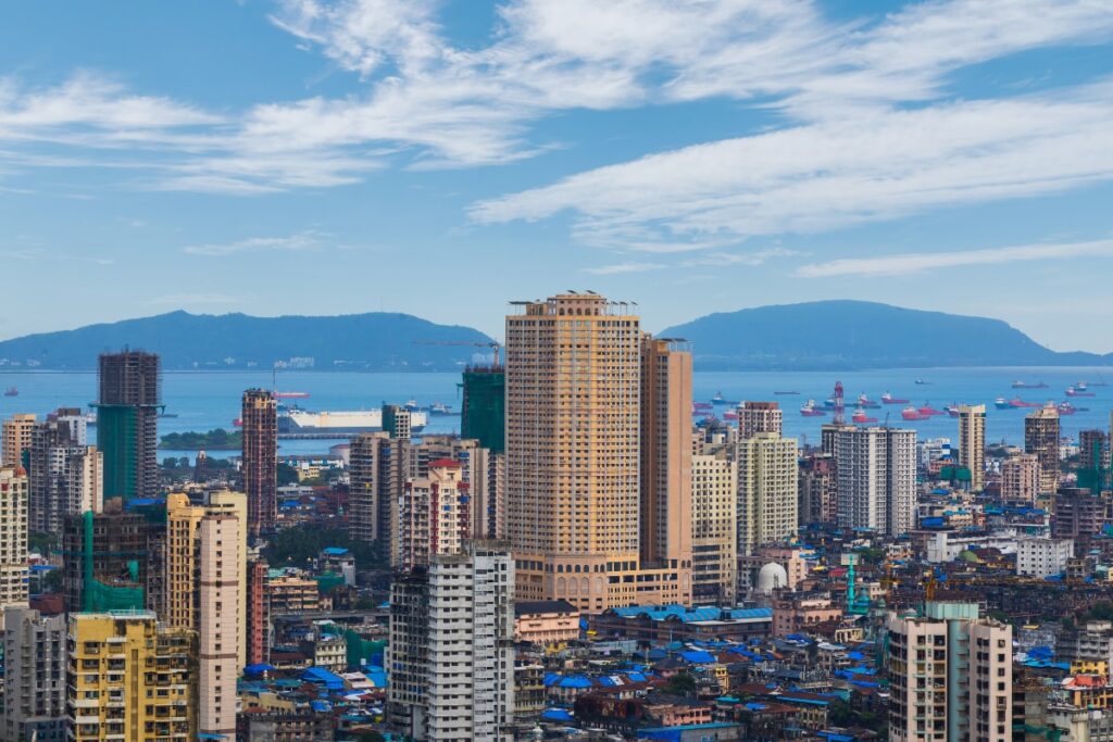 Action Against 628 Maharashtra Projects For Not Displaying RERA Registration Number and QR Code