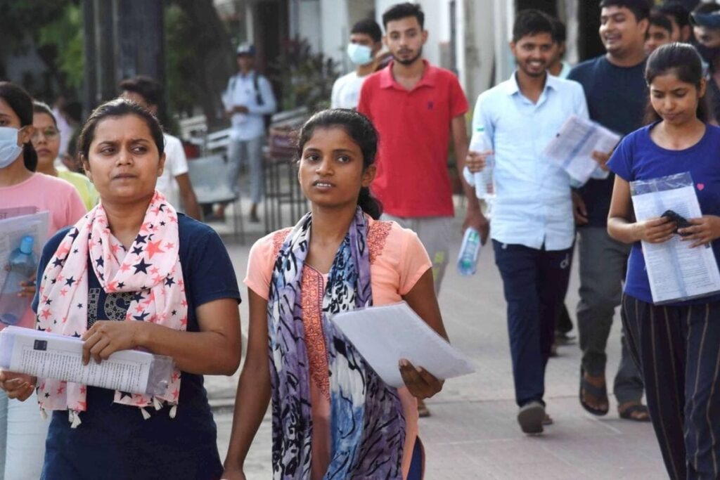 After Karnataka, Bengal Assembly Passes Resolution Against NEET