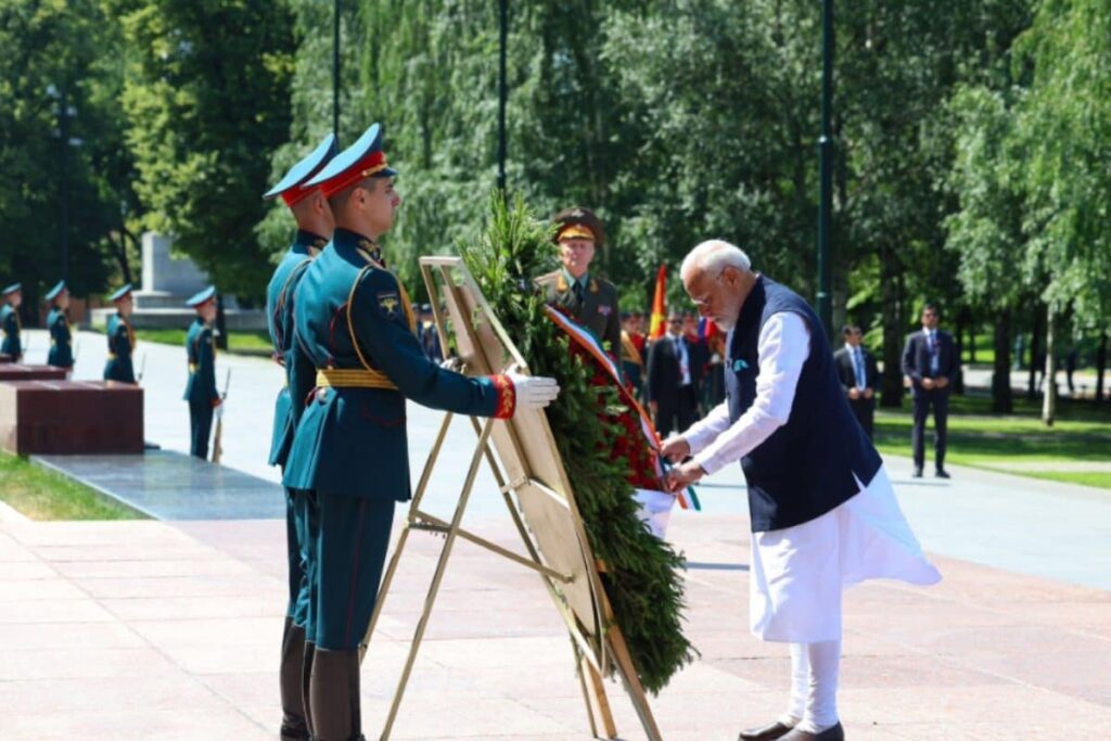 PM Modi Pays Tributes At The Tomb Of The 'Unknown Soldier' In Moscow: The Story Behind The War Memorial