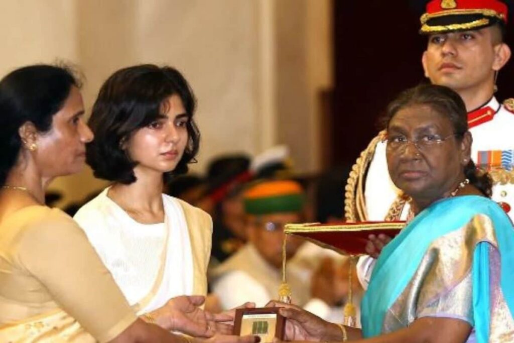 NCW Urges Delhi Police to Take Action Against Man for Comments Targeting Kirti Chakra Awardee's Widow