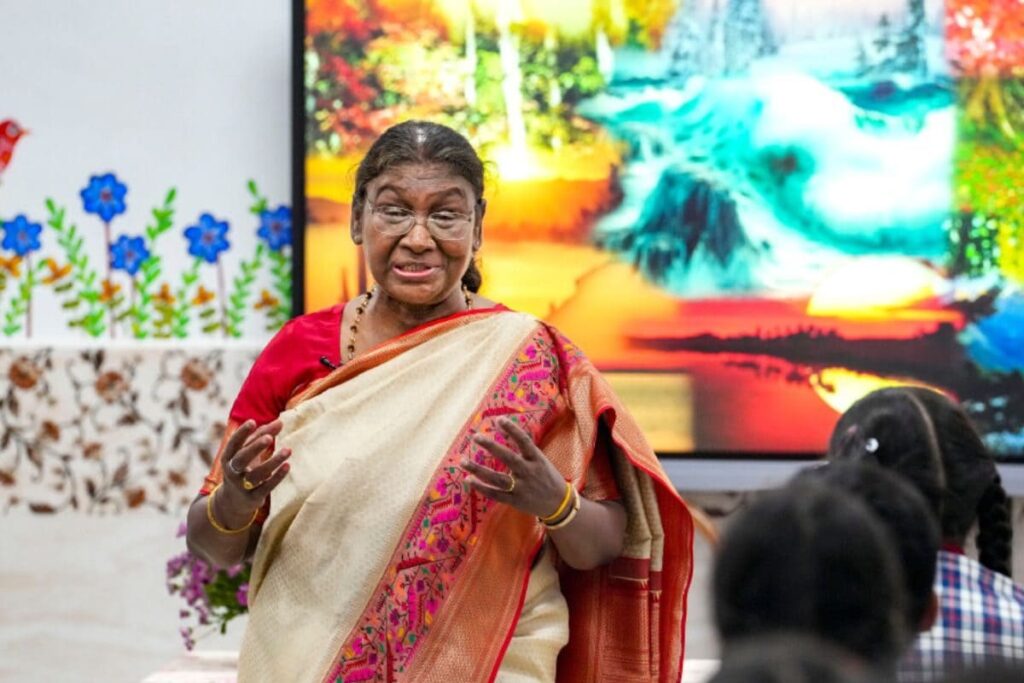 'My Father Bowed Down to the Trees and Earth': President Murmu Talks Conservation With School Children