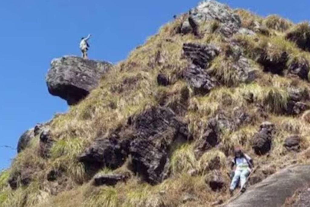 Looking For Your Next Adventurous Trek? Bookmark Kerala’s Varayadumotta Peak