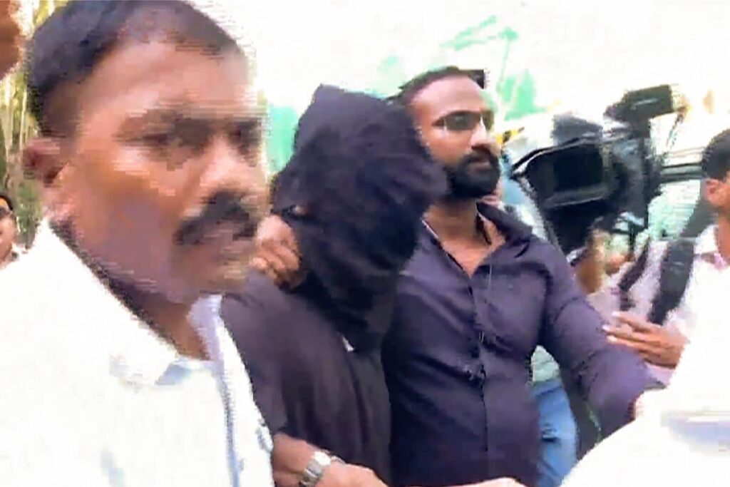 News18 Afternoon Digest: Mumbai Hit-and-Run Accused Mihir Shah's 'Confession' to Police And Other Top Stories