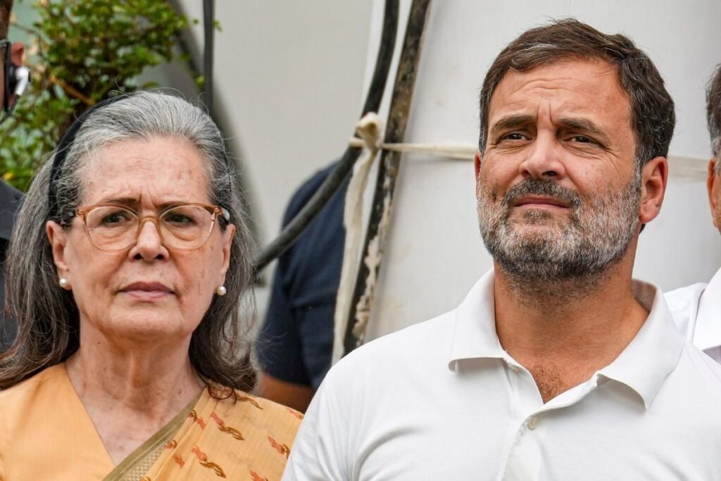 'Mahaul' in Our Favour, Don't Be Complacent, Overconfident: Sonia Gandhi to Party on Upcoming Polls