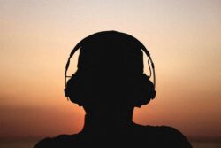 Cure Mental Illness with Music: This University is Teaching Unique Method to Psychology Students