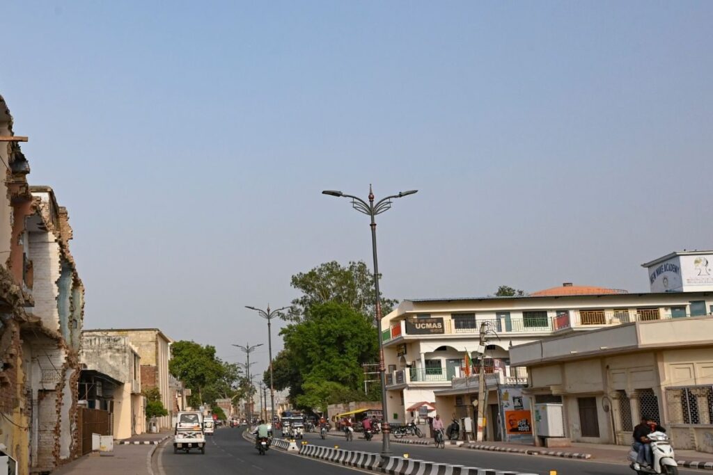 Ayodhya: Lights Installed On Ram Path And Bhakti Path Stolen, FIR Filed