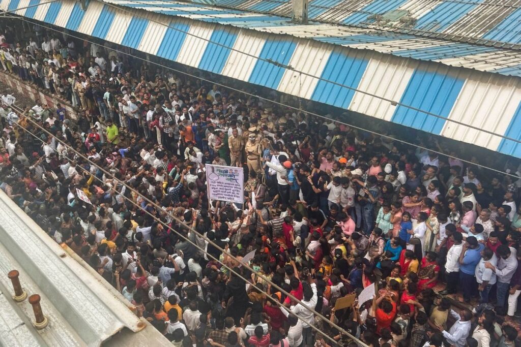 Badlapur Sexual Assault Case: Maharashtra Education Minister Says CCTV Footage From Past 15 Days Missing