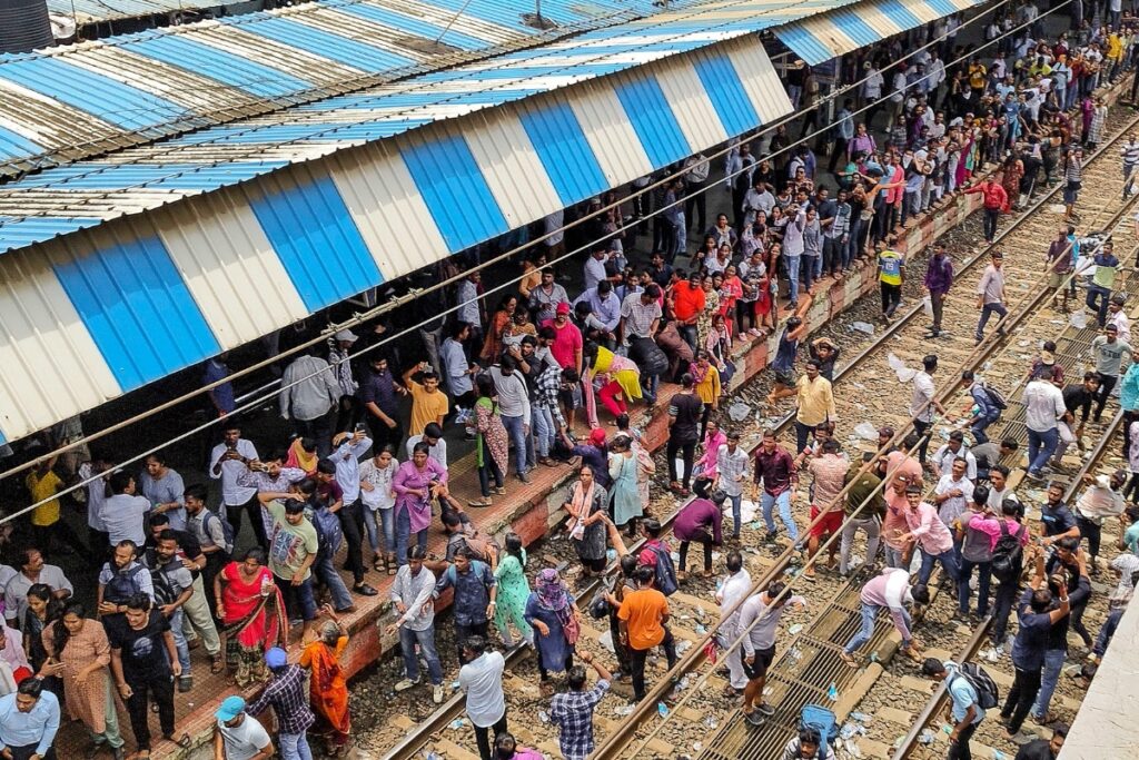 Thane District Education Officer Suspended for Badlapur Case, BMC Official Over School CCTV Cameras