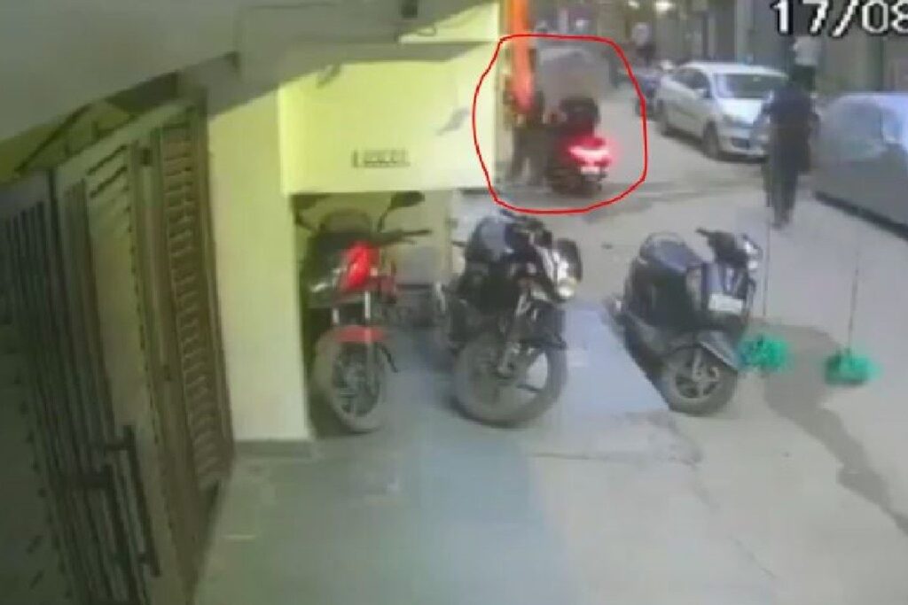 Caught On Cam: AC Unit Falls From Height On Top Of 18-Year-Old’s Head, Killing Him, Injures His Friend