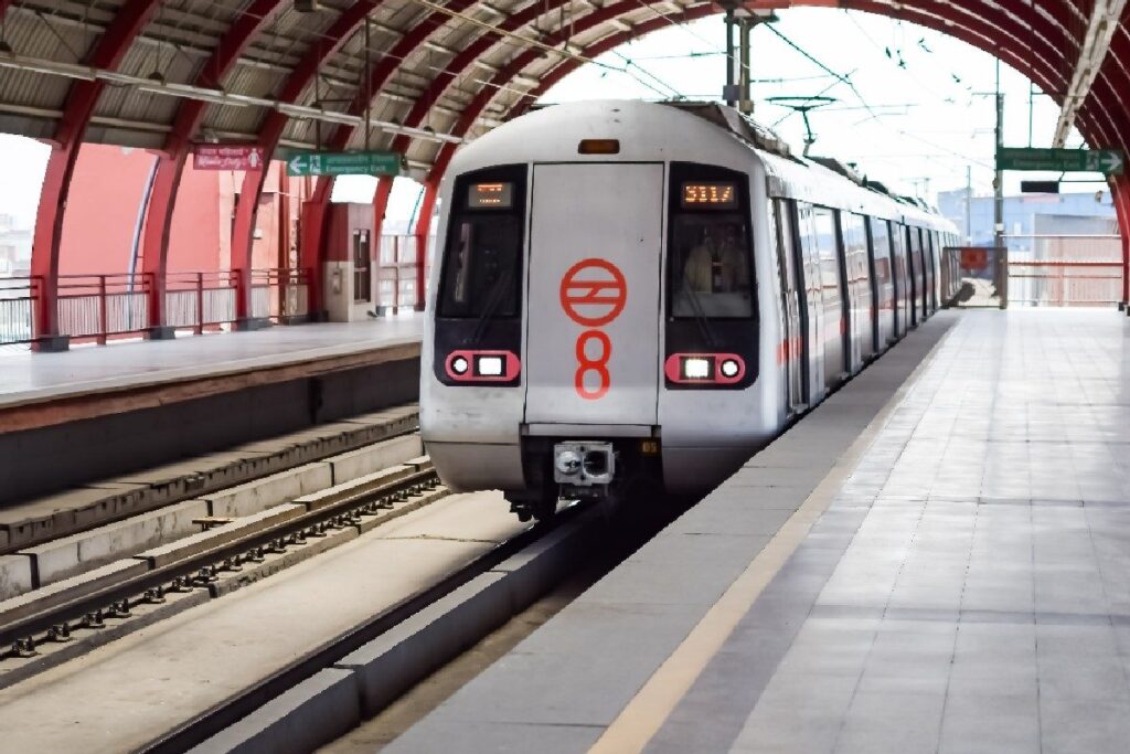 Delhi Metro Gears Up For Raksha Bandhan Rush With Trains On Standby, Additional Ticket Kiosks