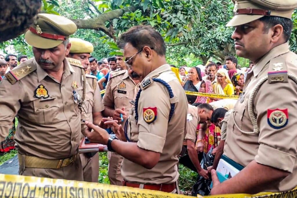Suicide or Murder? It’s Police vs Kin as Farrukhabad Deaths Trigger Political Storm in UP