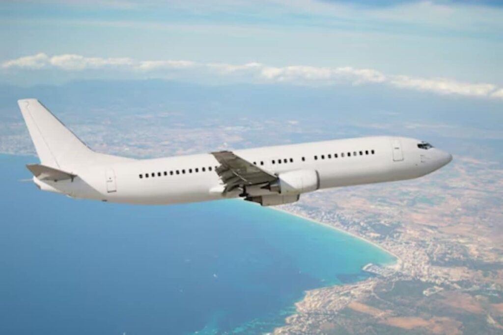 6 in 10 Fliers Confirm Dark Patterns Like Drip Pricing, False Urgency on Flight Ticket Booking Websites: LocalCircles Survey