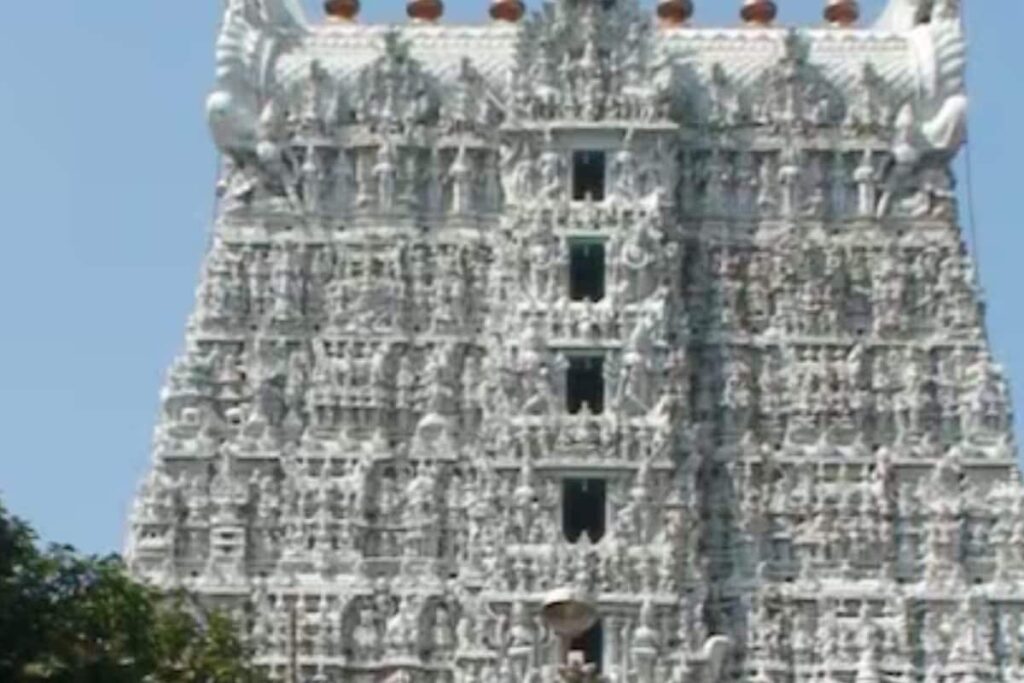 In Tamil Nadu’s Kanyakumari, This Ancient Temple Pays Homage To Hindu Trinity Gods