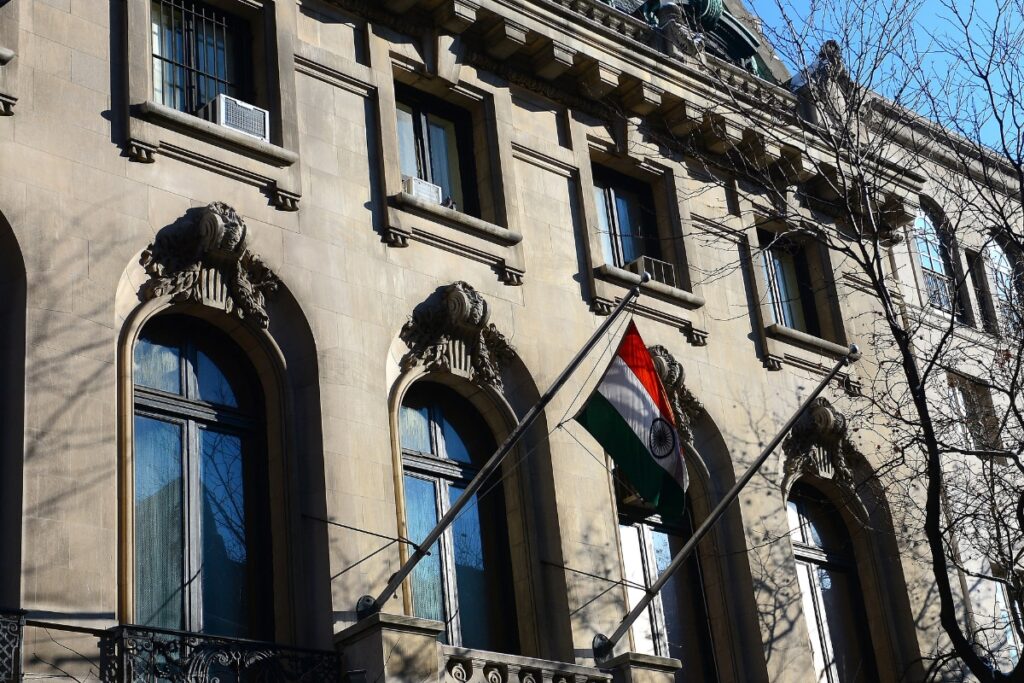 Indian Consulate in NY Cautions Community Against Using Unscrupulous Agents for Consular Services