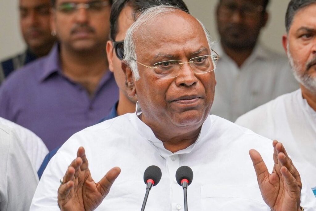 BJP Appointed Governors Creating Trouble in Non-BJP Ruled States: Mallikarjun Kharge