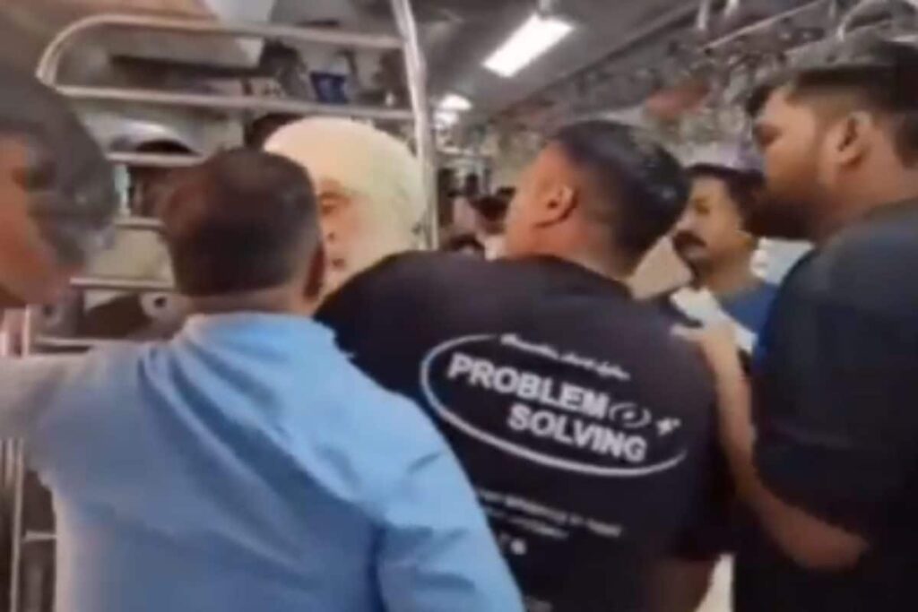 Passenger Assaults Mumbai Ticket Inspector After Fine For Invalid Ticket | Video