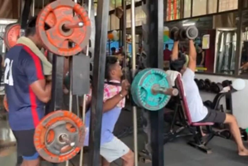 Free Fitness Boost: Take a Tour of Shivaji Park's Open Gym in Mumbai