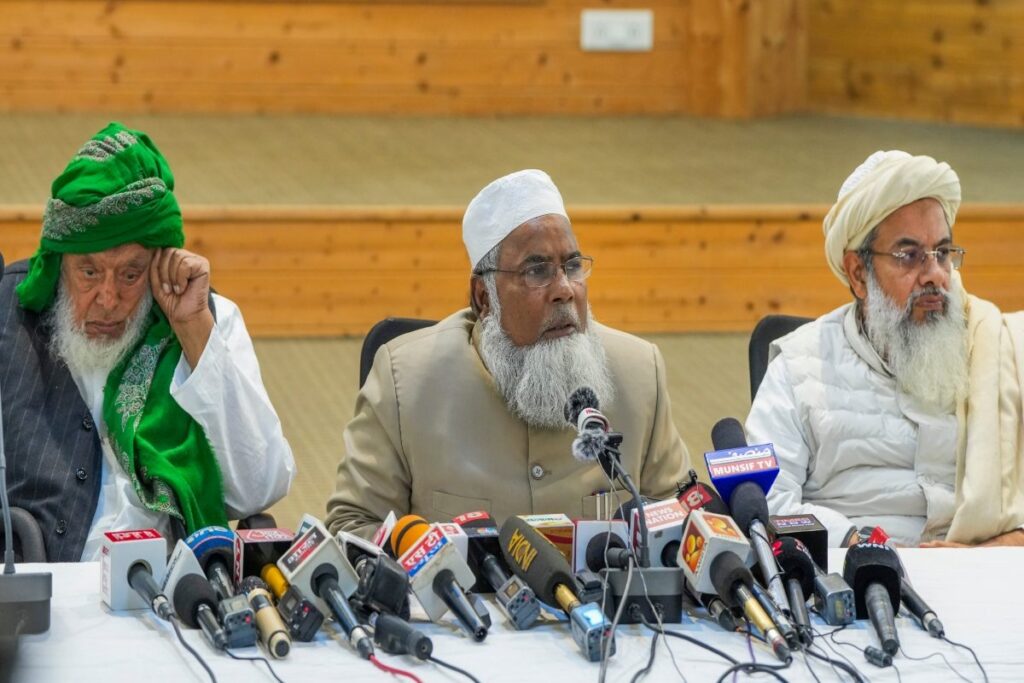 Any Attempt To Bring UCC 'Unacceptable', PM's Remarks On It 'Objectionable': AIMPLB