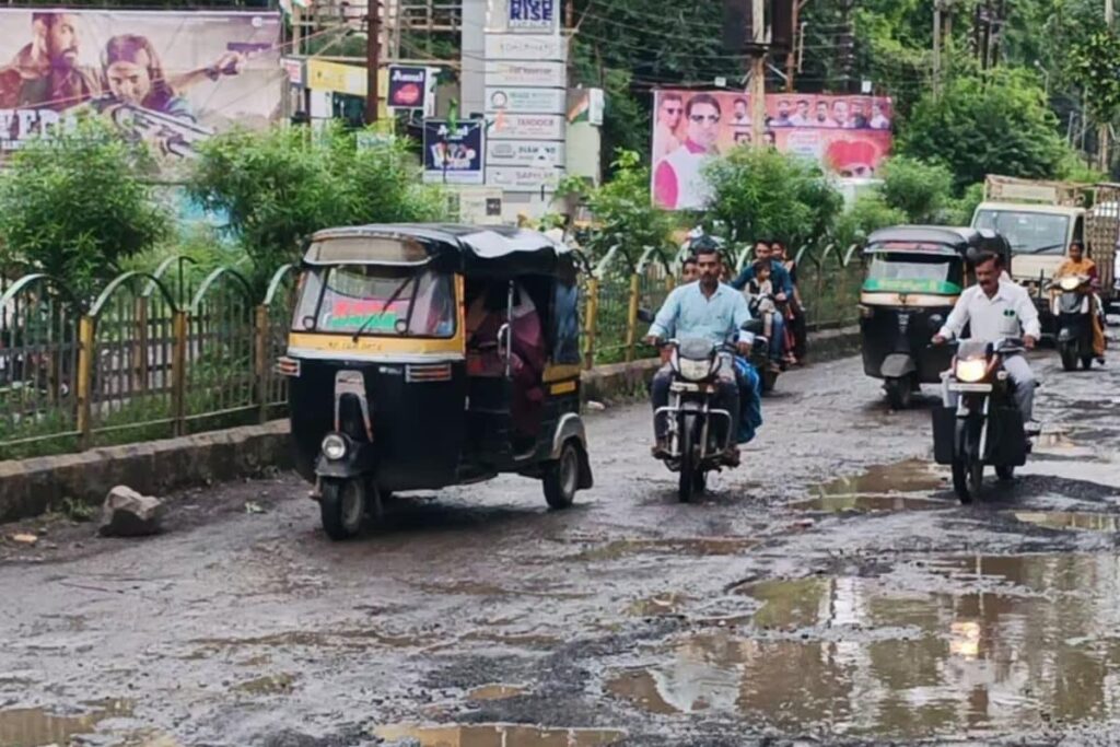 Vehicles Shake, People Sway: This Street in MP is Called 'Dancing Road', Here's Why