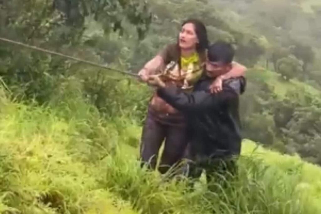 Pune Woman Falls Into 100-ft Gorge In Satara's Ghat Area While Taking Selfie, Rescued | Video