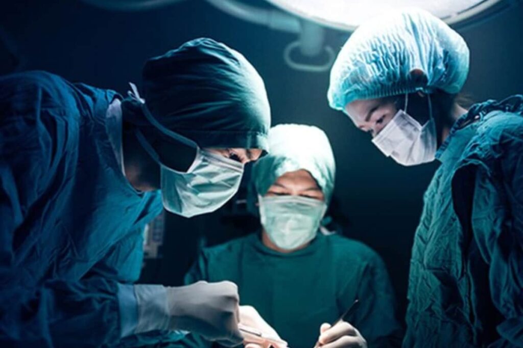 Laser Surgery For Kidney Stones: A State-Of-The-Art Endourological Unit Set Up at RML Hospital