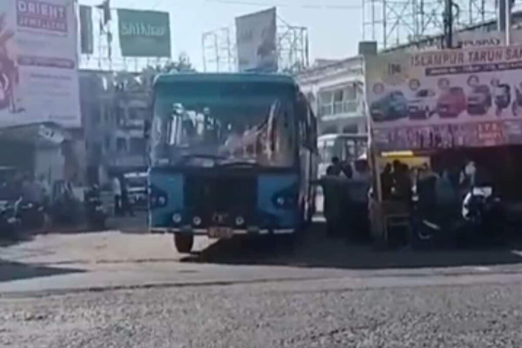 West Bengal Bandh: Bus Drivers Given Helmets Amid Protests Over RG Kar Hospital Rape-murder Case
